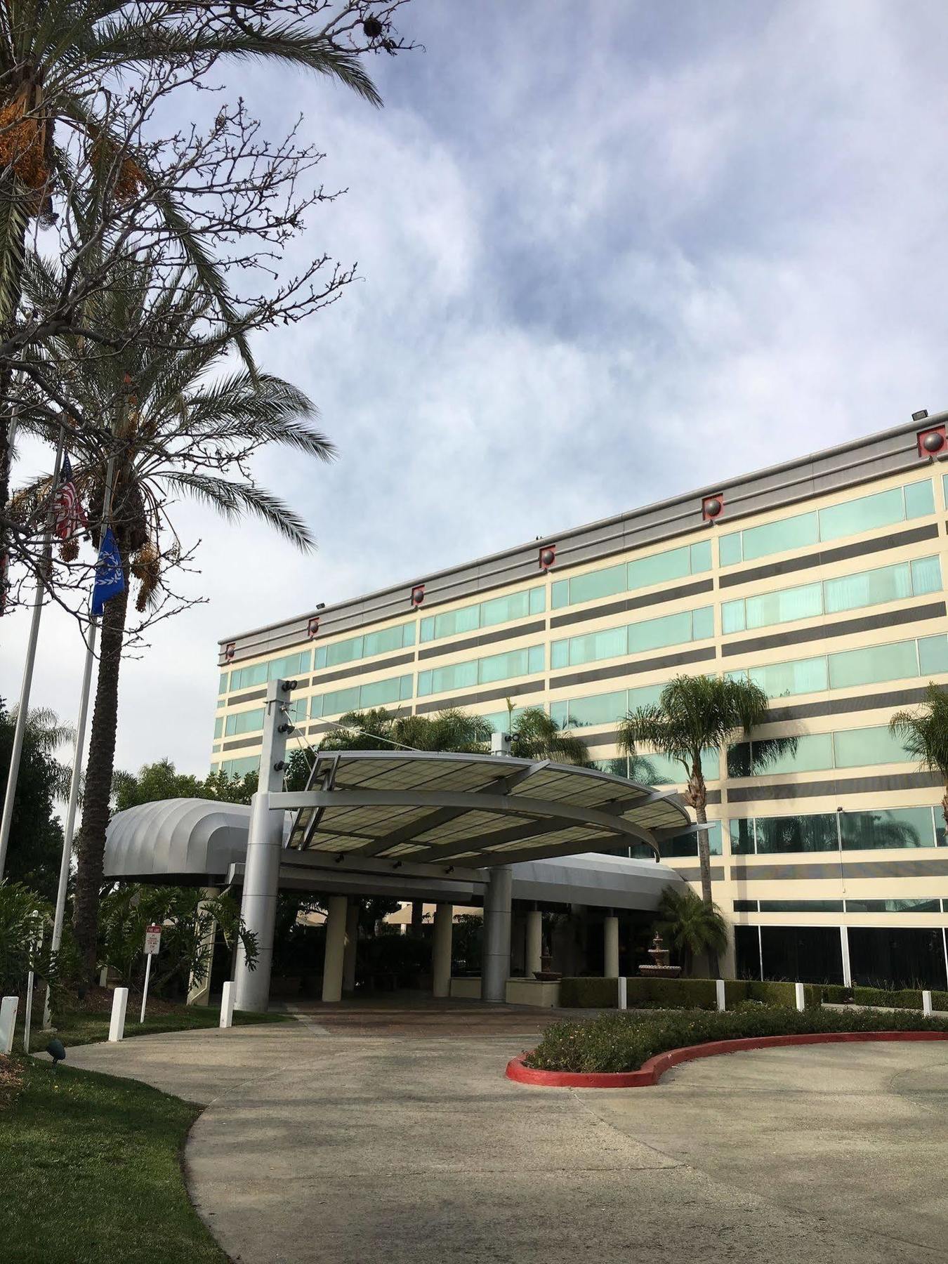 Sheraton Ontario Airport Hotel Esterno foto